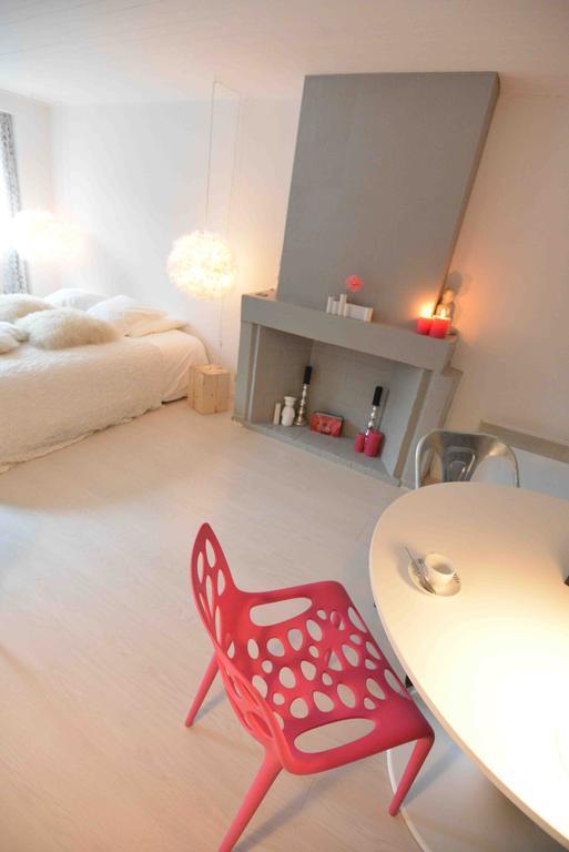 "Un Lieu Unique" Le Cozy Apartment Annecy Room photo